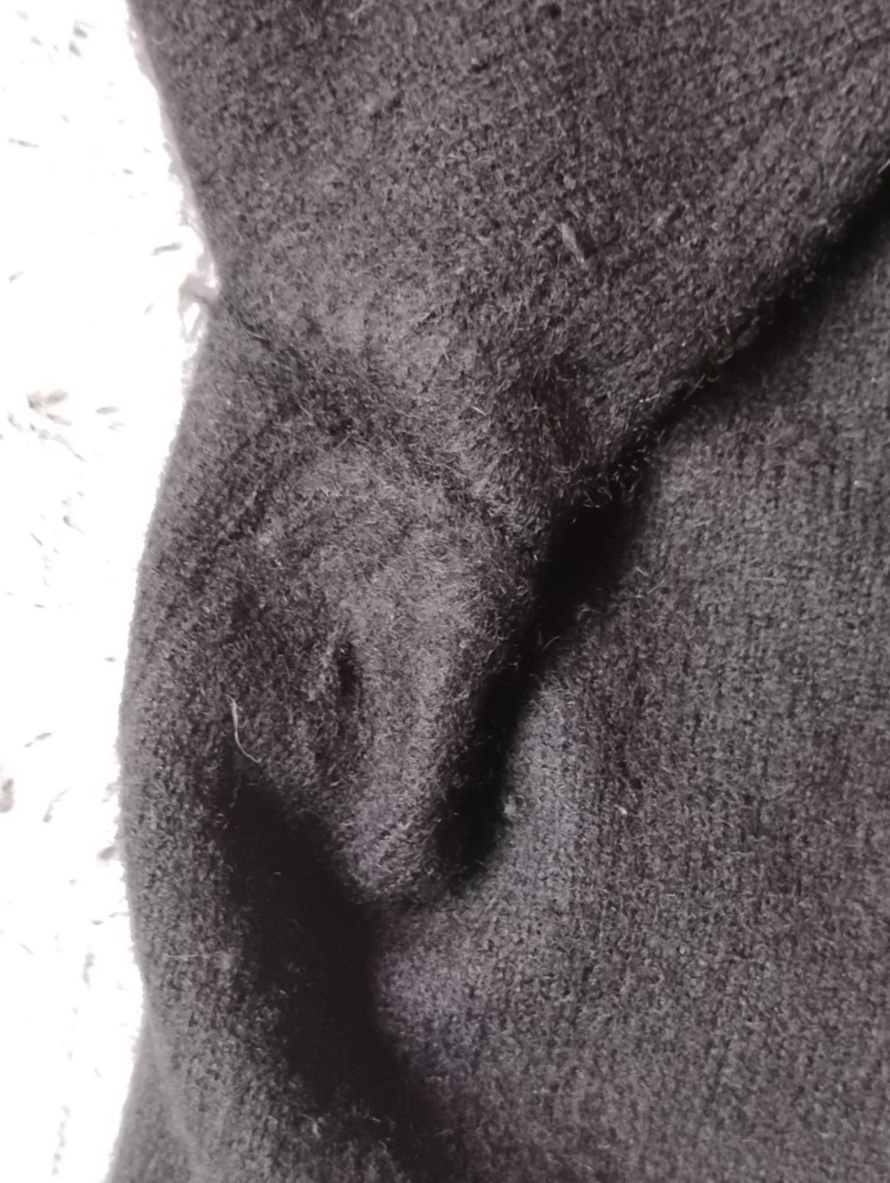 100% Cashmere- SOFT Men's Black Half-Zip Sweater